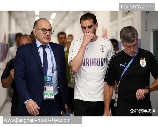 意媒报道小孔塞桑因旧伤复发半场被替换下场引发关注 意媒报道小孔塞桑因旧伤复发半场被替换下场引发关注