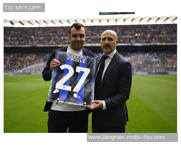 潘德夫回忆2010年对巴萨时穆帅幽默回应齐沃踢边锋的趣事 潘德夫回忆2010年对巴萨时穆帅幽默回应齐沃踢边锋的趣事